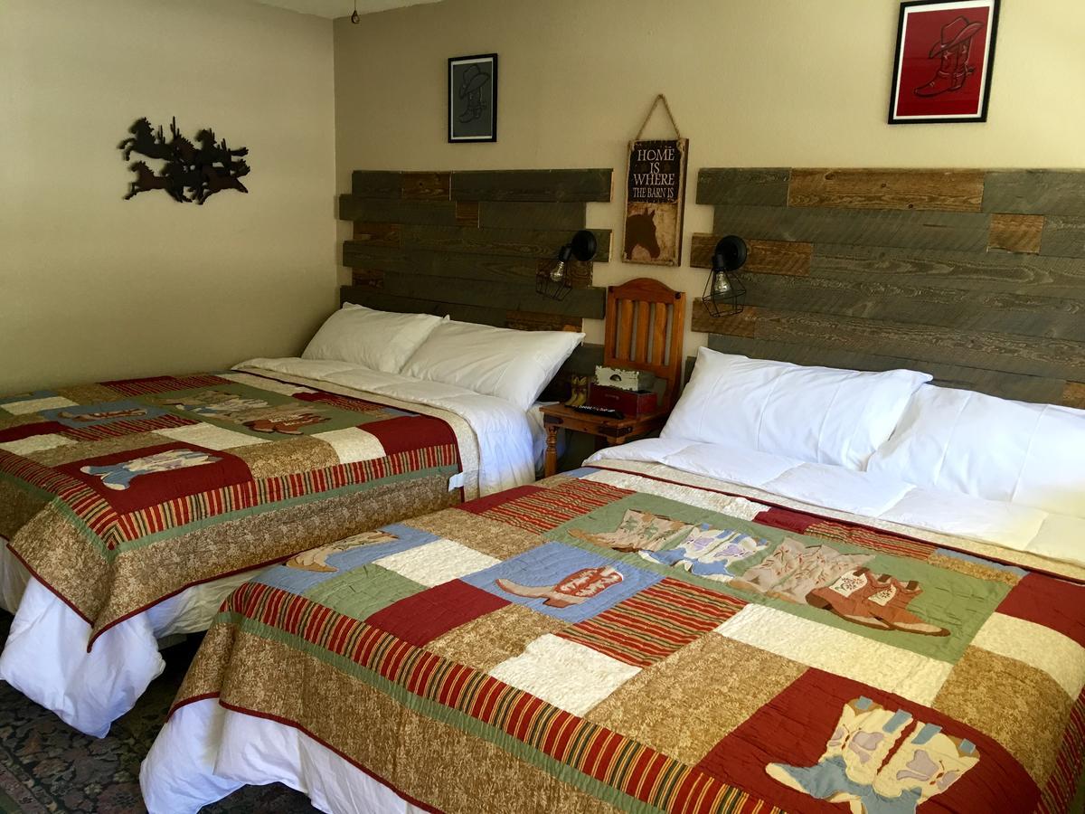 Dusty Boots Motel & Cafe Cloudcroft Exterior photo